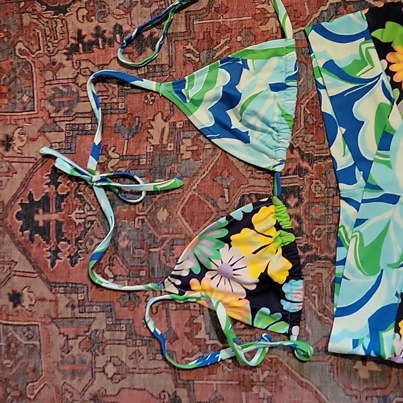 Aerie 2 piece floral bikini - Picture 3 of 5